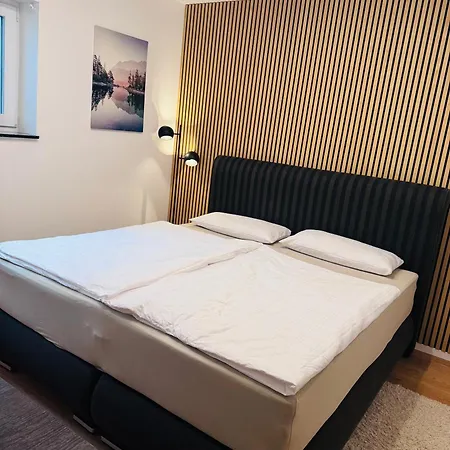 Bed & Breakfast Modernes Gaestezimmer Nahe Frankfurt Mit Eigenem Bad Und Zugang