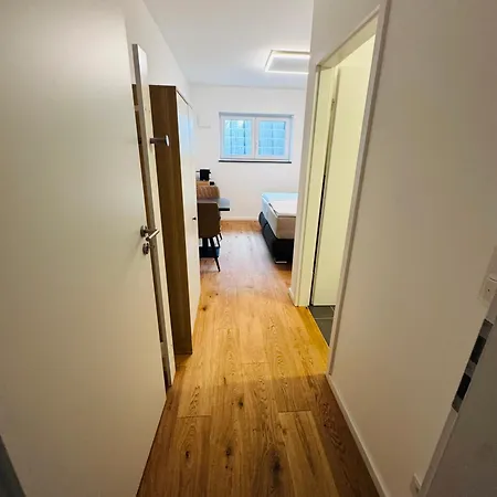 Modernes Gaestezimmer Nahe Frankfurt Mit Eigenem Bad Und Zugang 3*
